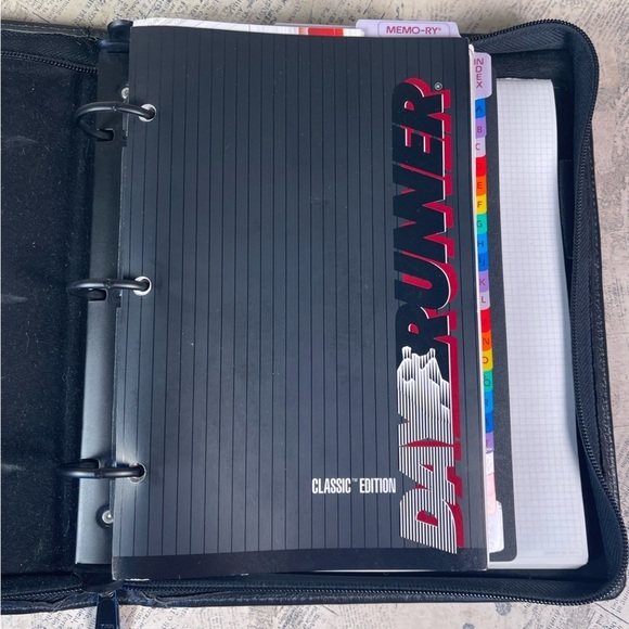 Day Runner vintage zip around organizer - Picture 9 of 12